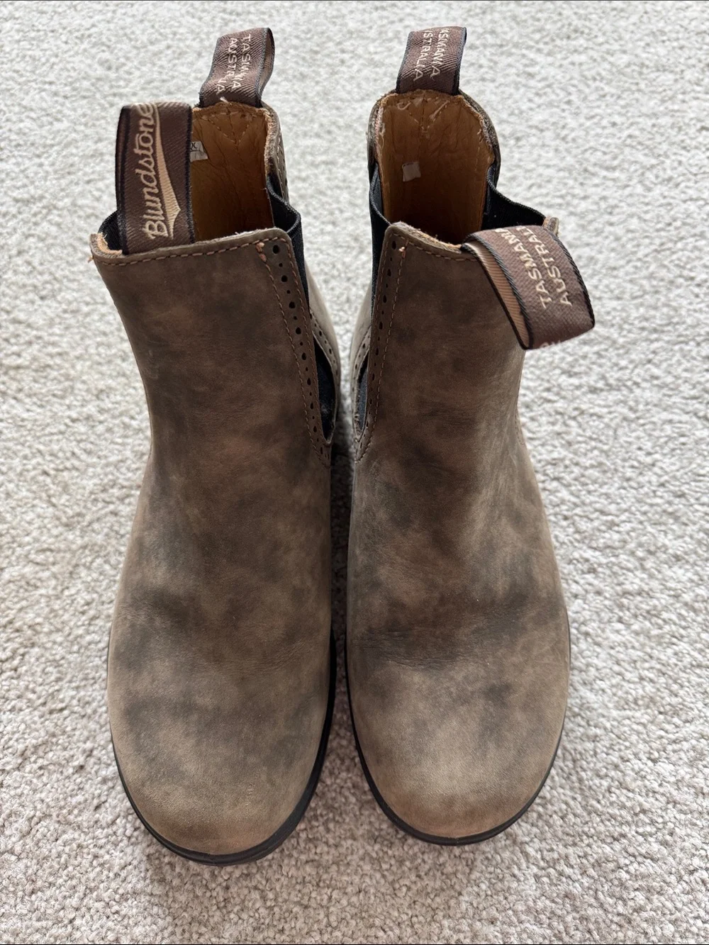 Blundstone Chukka Boots in Taupe Brown with Black Elastic Size 5.5 AU/UK